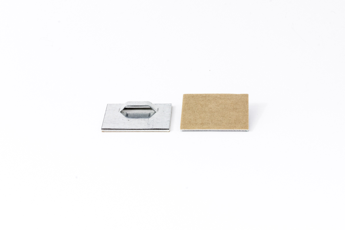 Haftblech mit Oese 45 x 45 mm / 1 VE = 250 Stück