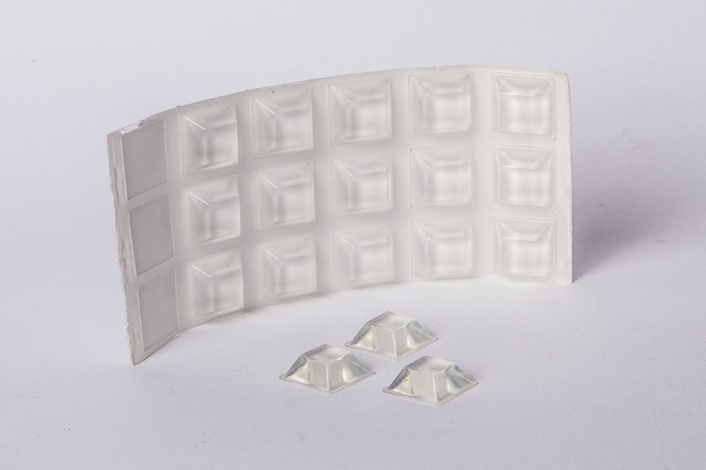 Abstandshalter selbstklebend klar, PU 20 x 20 x 7,5 mm / 1 VE = 78 Stück